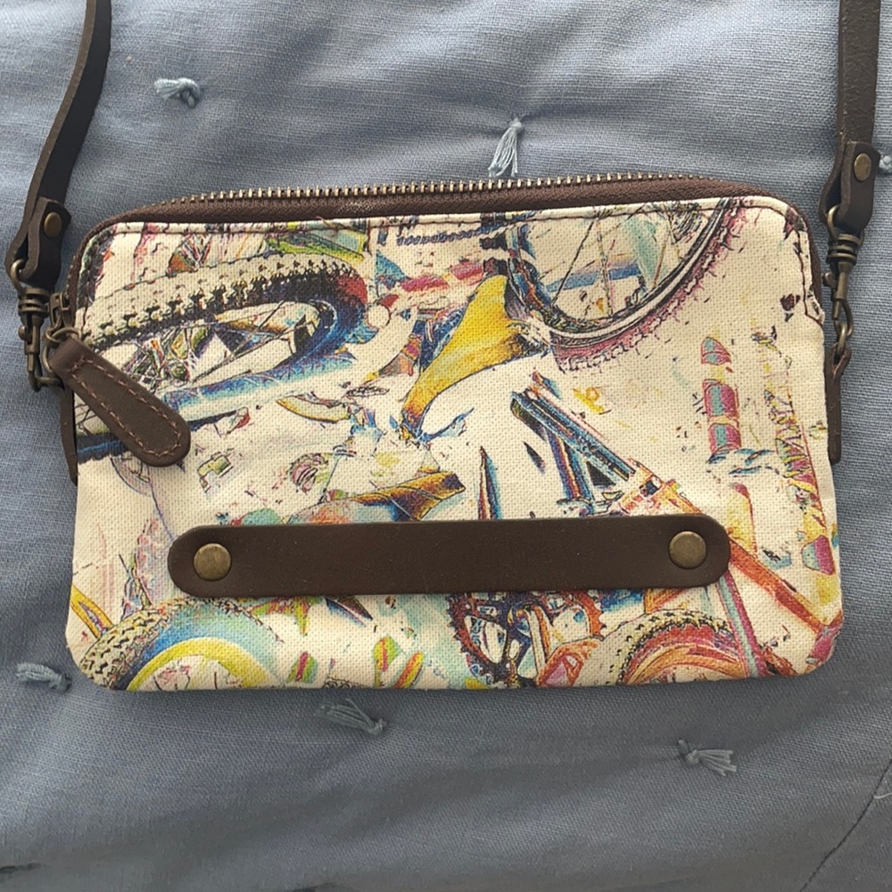 Crossbody bag